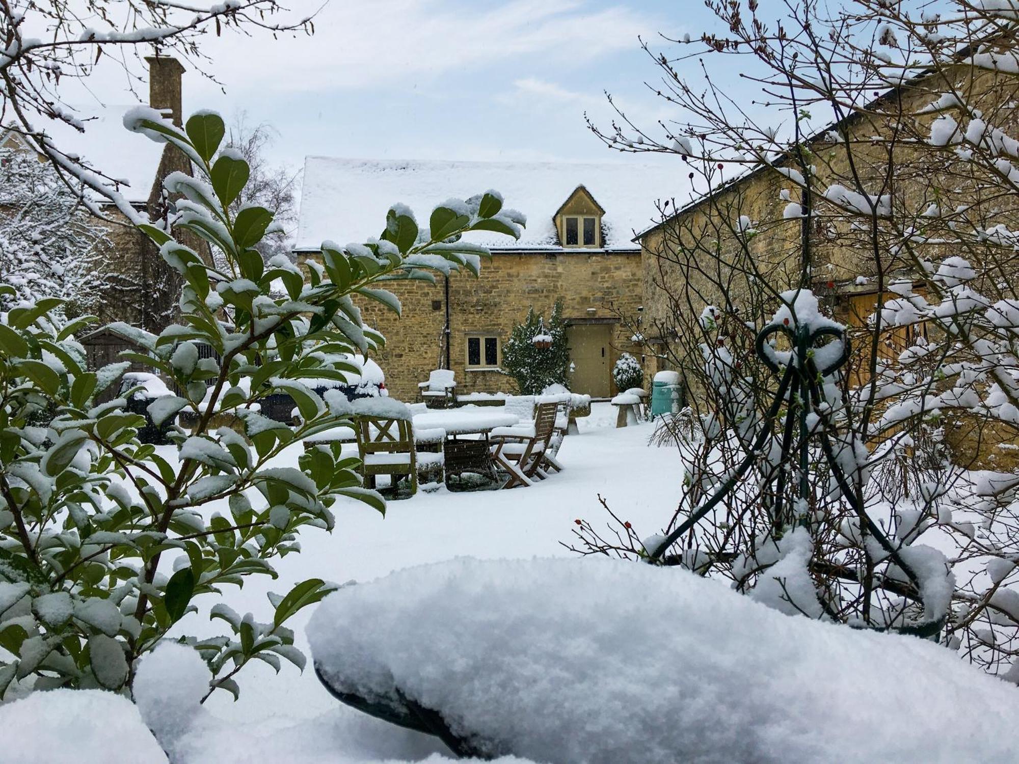 Flowers Barn Daglingworth エクステリア 写真